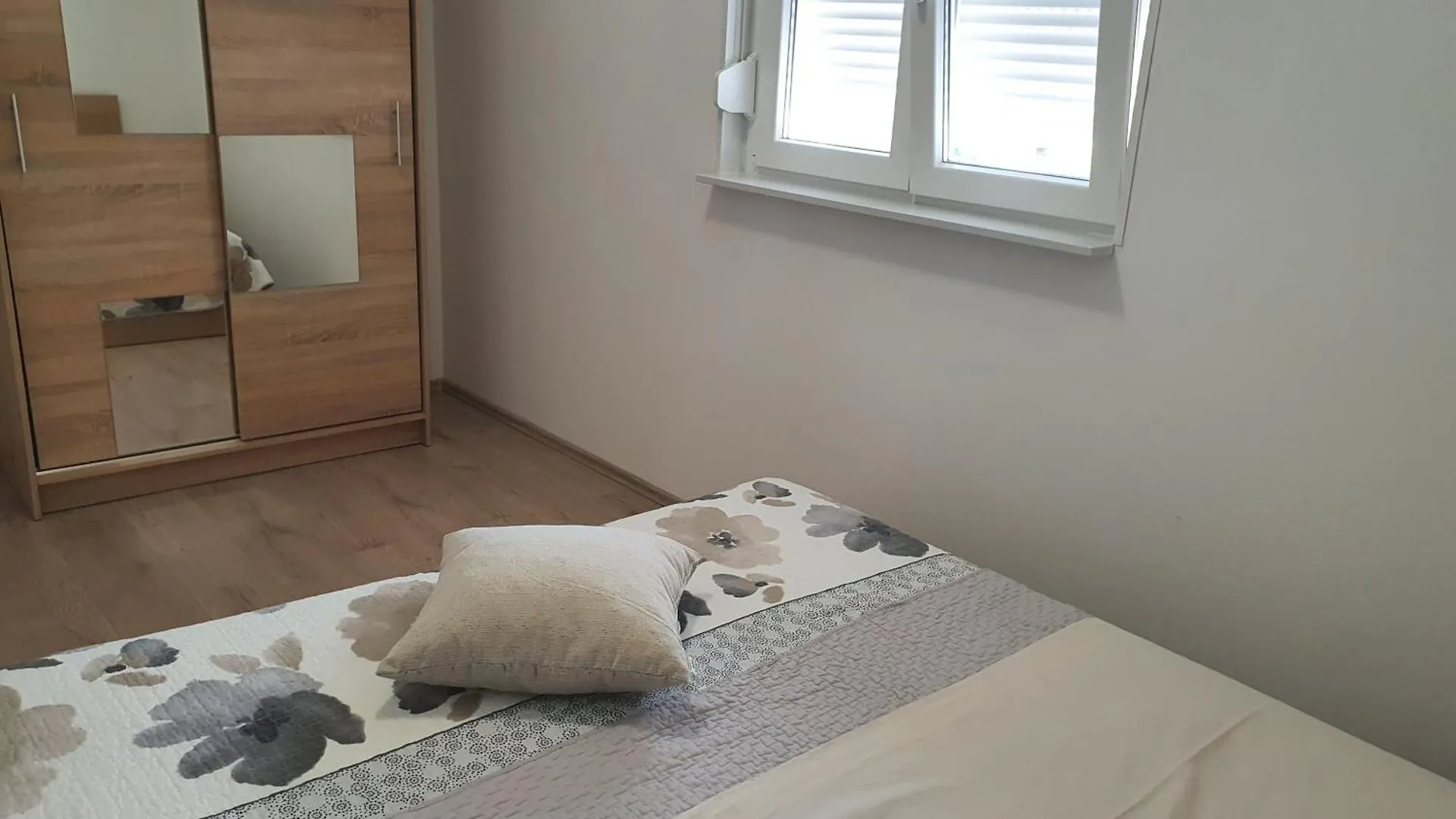 Ferienwohnung In Banjole Mit Terrasse Und Garten Croatia