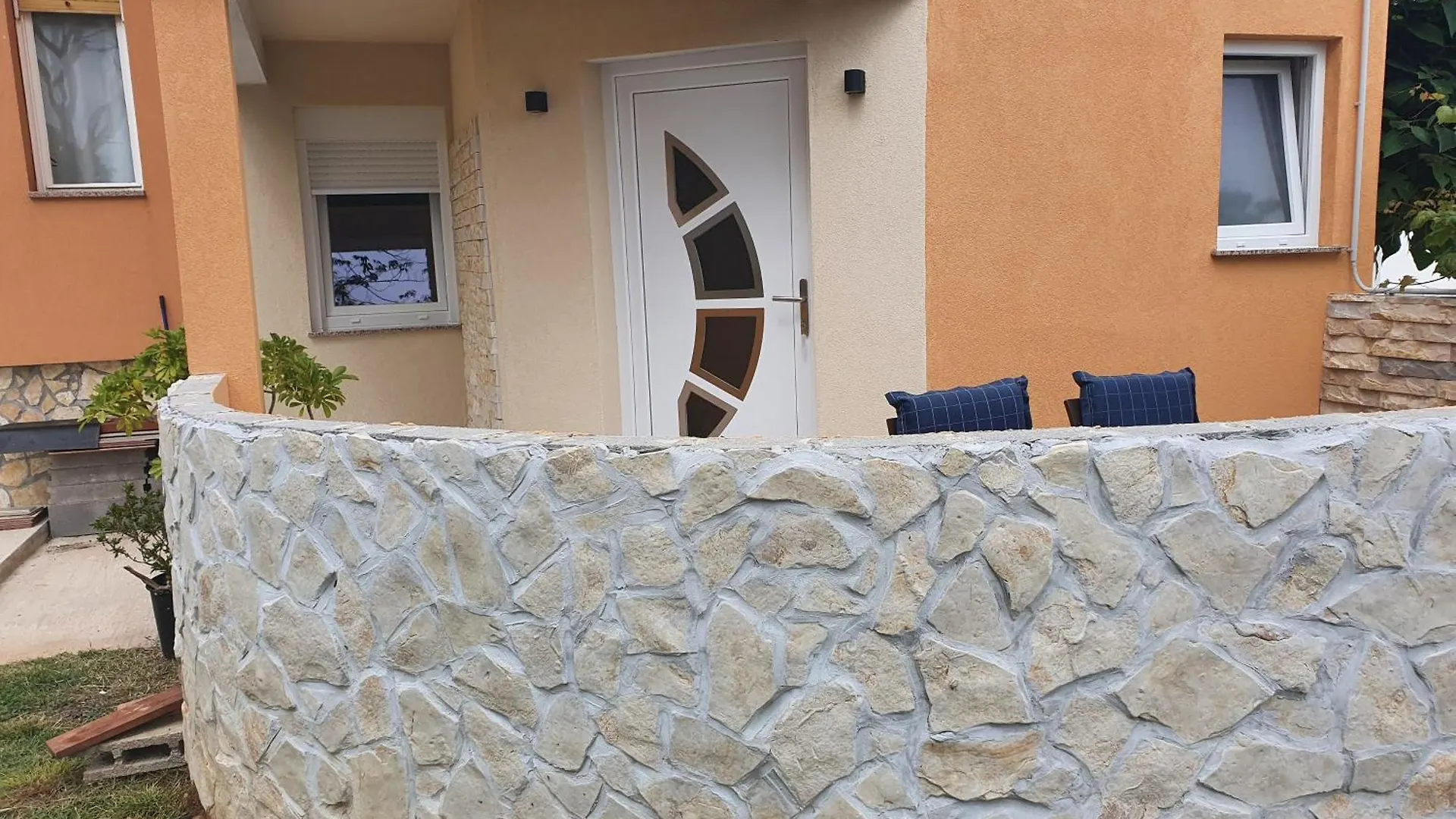 Ferienwohnung In Banjole Mit Terrasse Und Garten 0*,  Croatia